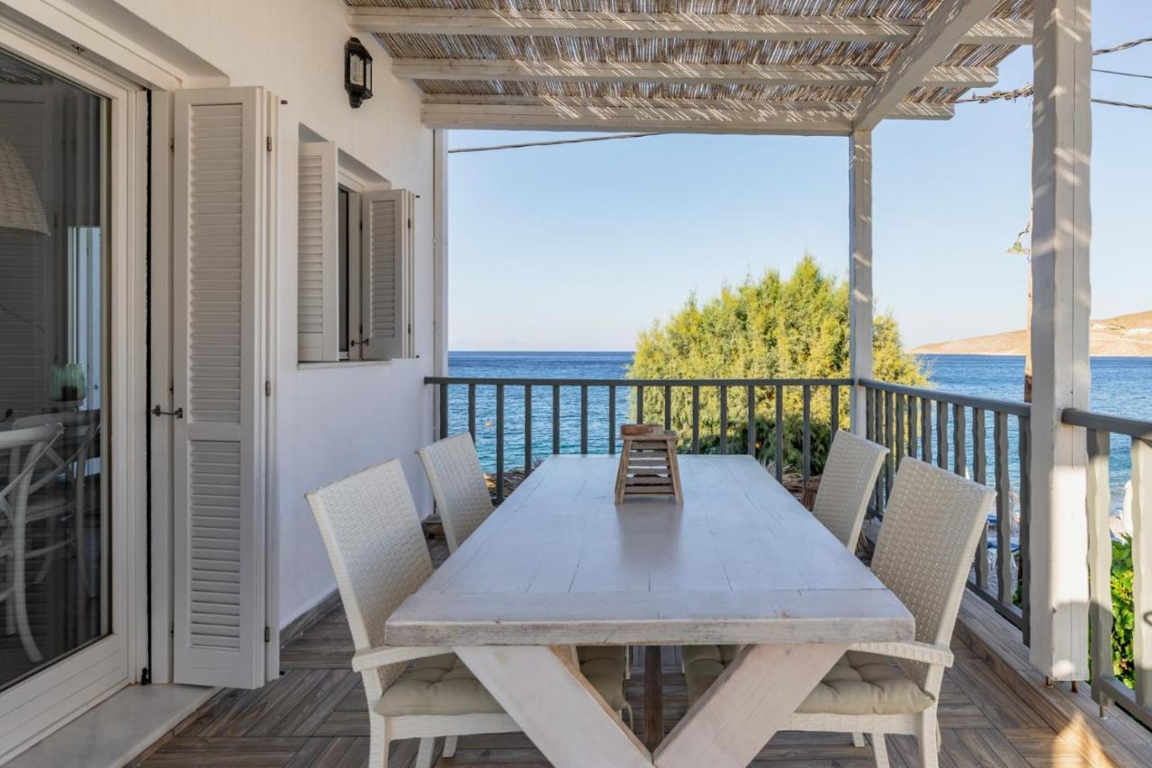 Uno Luxury Apartment With Sea View Ливадия Экстерьер фото