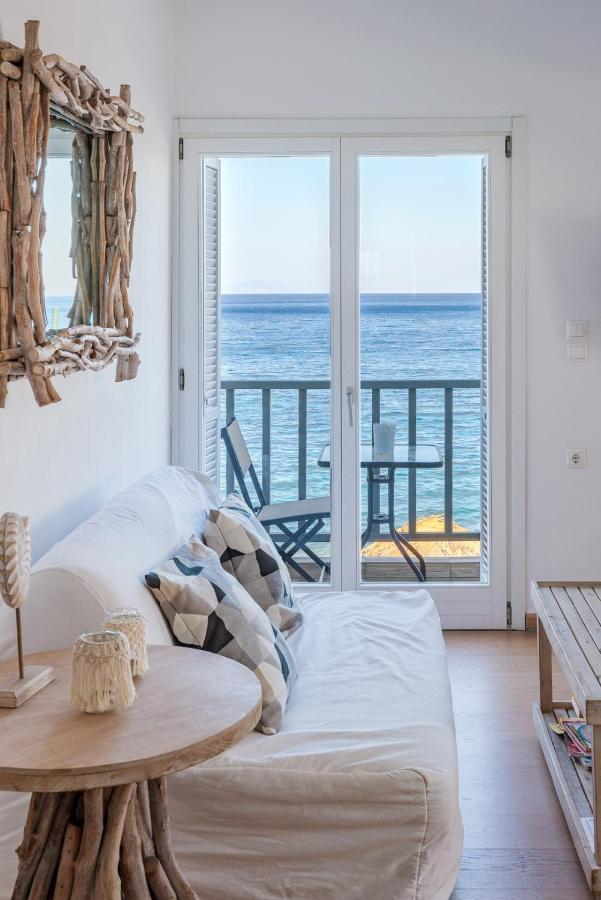 Uno Luxury Apartment With Sea View Ливадия Экстерьер фото