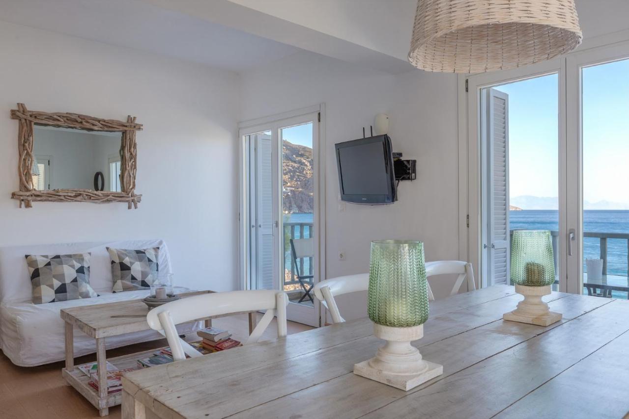 Uno Luxury Apartment With Sea View Ливадия Экстерьер фото