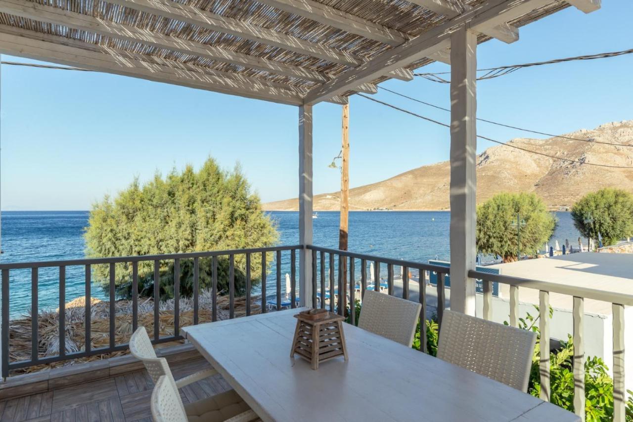 Uno Luxury Apartment With Sea View Ливадия Экстерьер фото